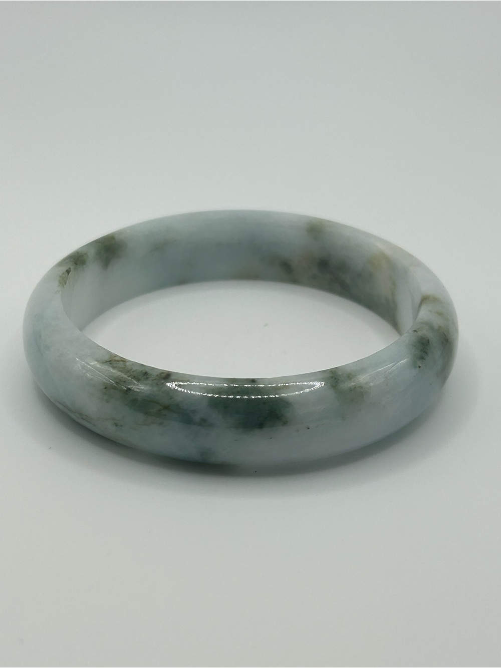 #220651 Natural Jade bangle